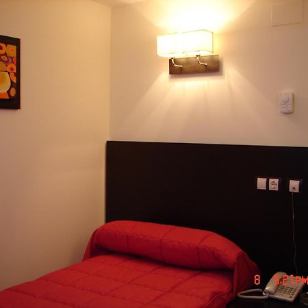 Hostal Goyma III San Fernando De Henares Zewnętrze zdjęcie