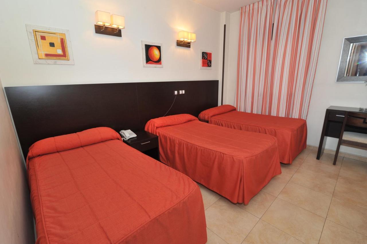 Hostal Goyma III San Fernando De Henares Zewnętrze zdjęcie