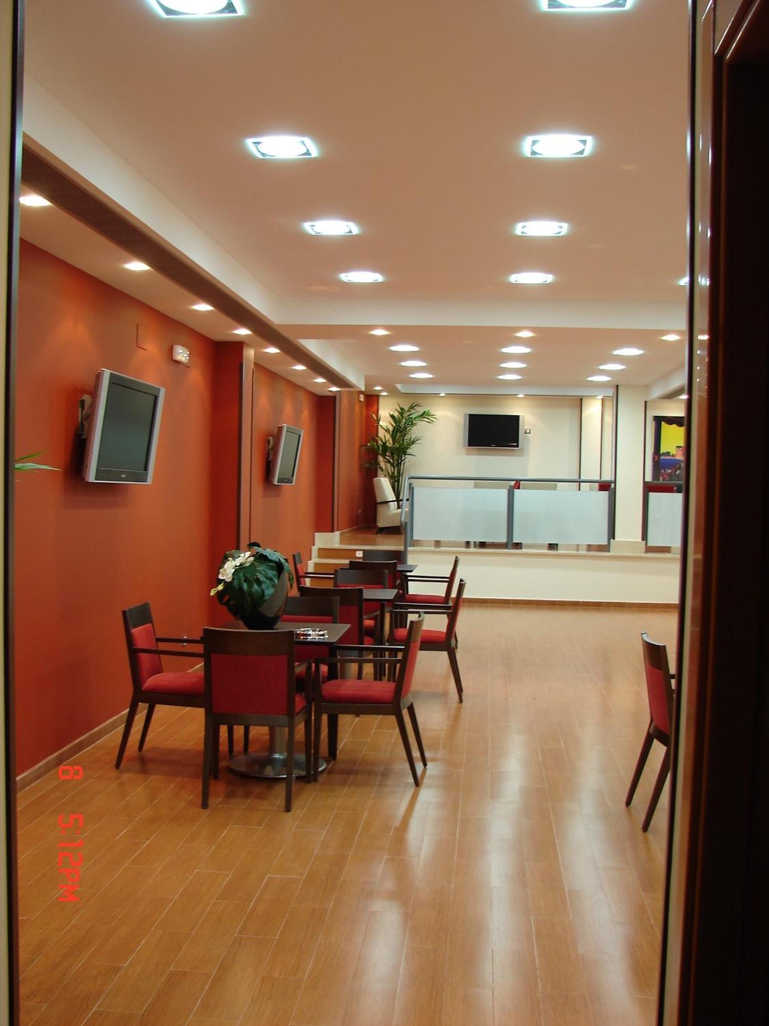 Hostal Goyma III San Fernando De Henares Zewnętrze zdjęcie