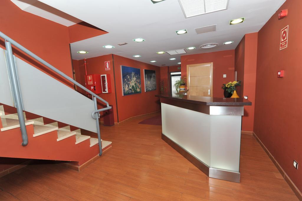 Hostal Goyma III San Fernando De Henares Zewnętrze zdjęcie
