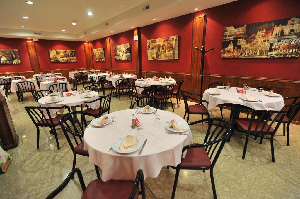 Hostal Goyma III San Fernando De Henares Zewnętrze zdjęcie