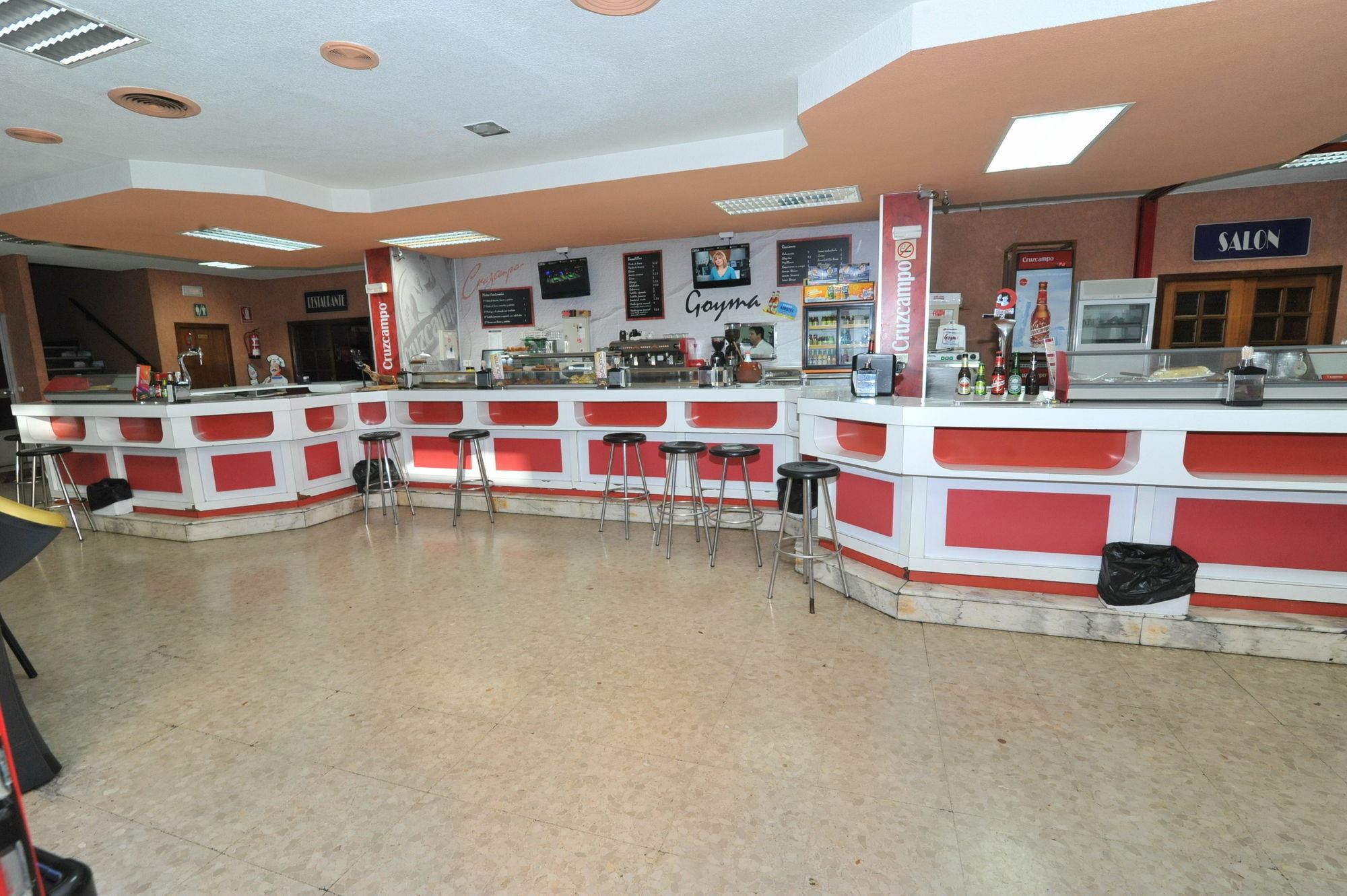 Hostal Goyma III San Fernando De Henares Zewnętrze zdjęcie