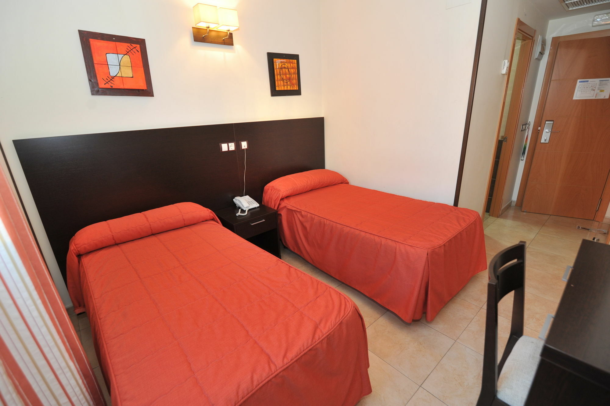 Hostal Goyma III San Fernando De Henares Zewnętrze zdjęcie