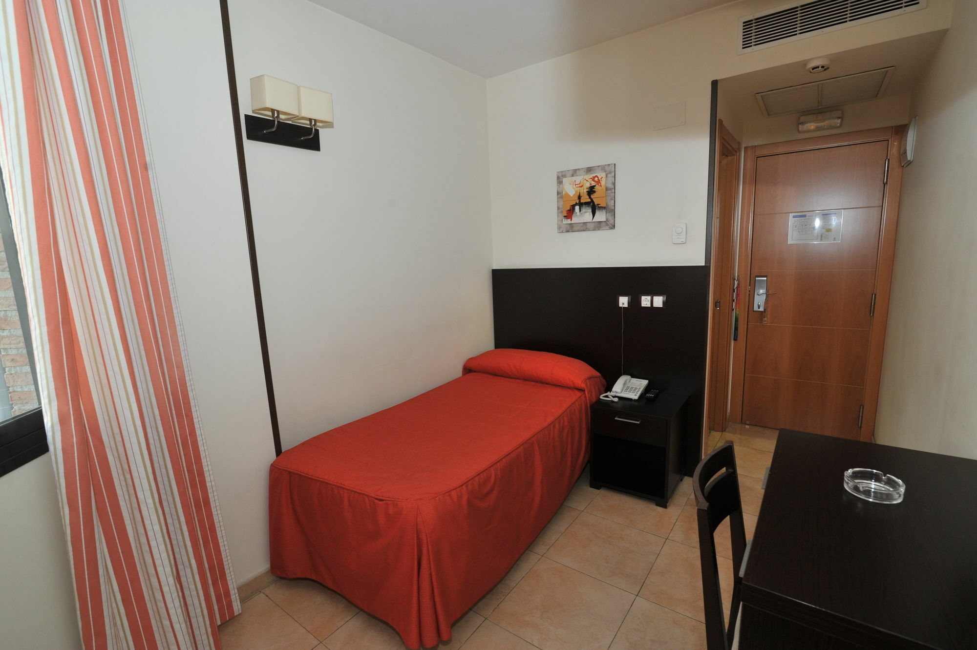 Hostal Goyma III San Fernando De Henares Zewnętrze zdjęcie